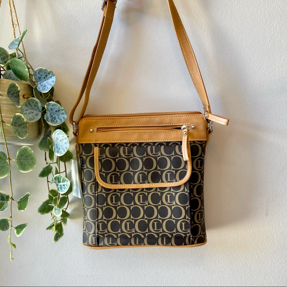 Brown/tan crossbody bag